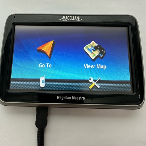 Magellan Maestro 4700 Automotive Car Vehicle GPS Navigator 4.7" Touch Screen - Picture 7 of 13